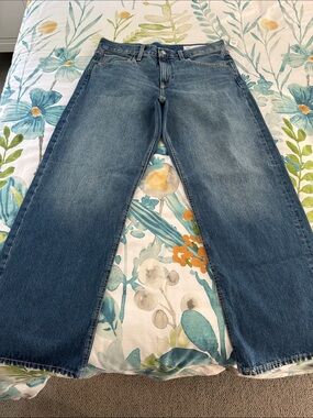 Hailey Beiber Gap Jeans